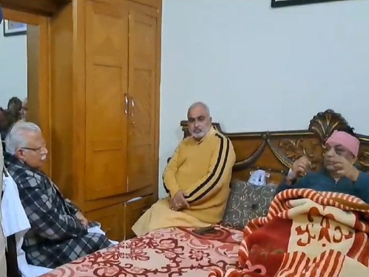 Karnal CM reached former district president news, health of former