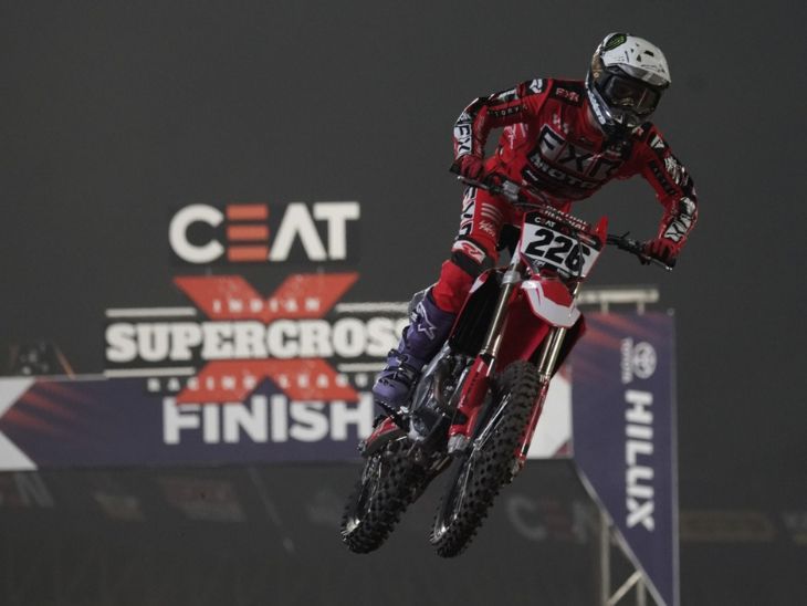 पहली ISRL में 6 टीमों ने हिस्सा लिया। एक टीम में 8-8 रेसर थे।