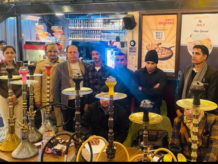 Haryana Gurugram Hookah bar busted update गुरुग्राम में हुक्का बार का