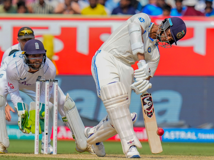 जायसवाल ने 151 बॉल में सेंचुरी लगाई।