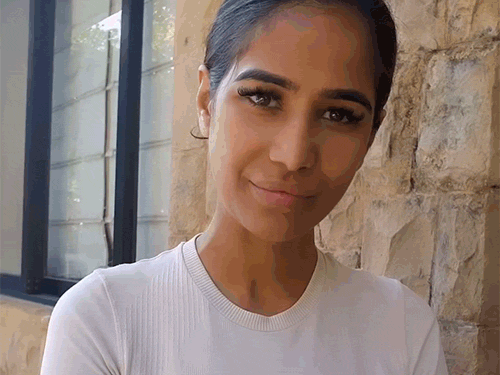 पूनम ने एक और वीडियो शेयर करते हुए सभी से माफी भी मांगी है।