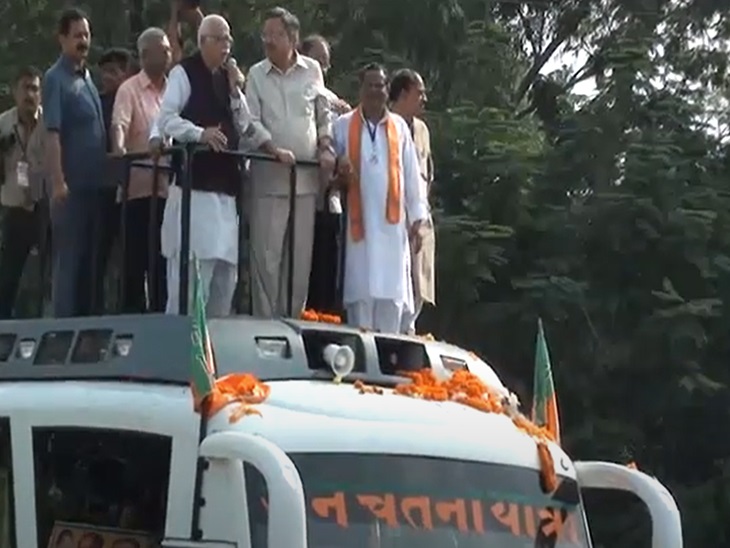 साल 2011 में आडवाणी की जन चेतना यात्रा रायपुर पहुंची थी।