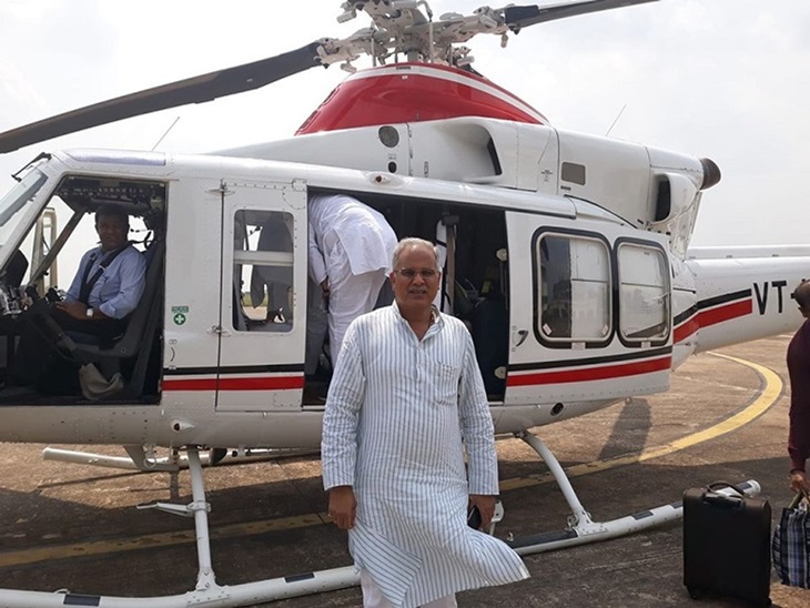 सरकारी कार्यक्रमों के लिए किराए पर भी हेलीकॉप्टर लिए गए।