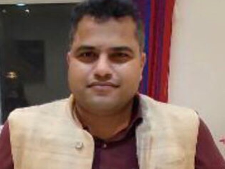 संदीप शुक्ला को जीत मिली।