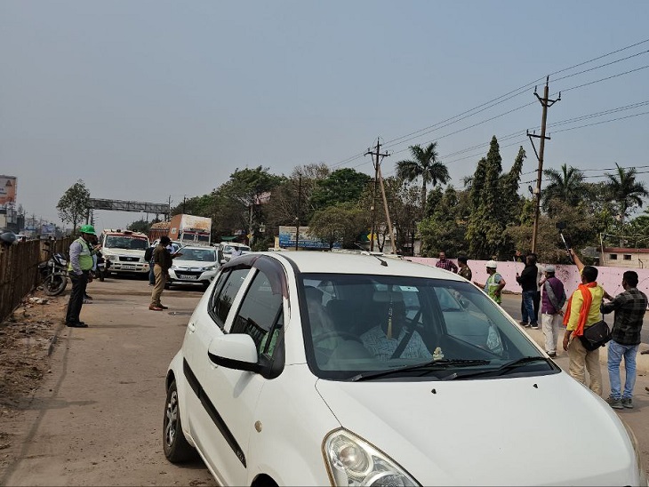 ब्रिज के शुरू होने पर लोगों ने जताई खुशी