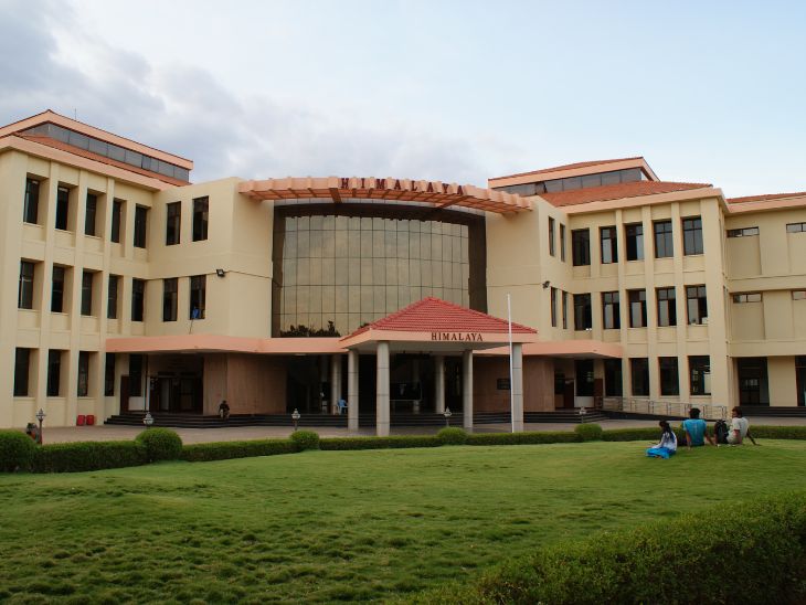 IIT मद्रास के रिसर्चर्स ने दावा किया है कि भारतीय मसाले लंग कैंसर सेल, ब्रेस्ट कैंसर सेल, कोलन कैंसर सेल, सर्वाइकल कैंसर सेल, ओरल कैंसर सेल और थायरॉइड कैंसर सेल में एंटी कैंसर एक्टिविटी दिखाते हैं। - Dainik Bhaskar