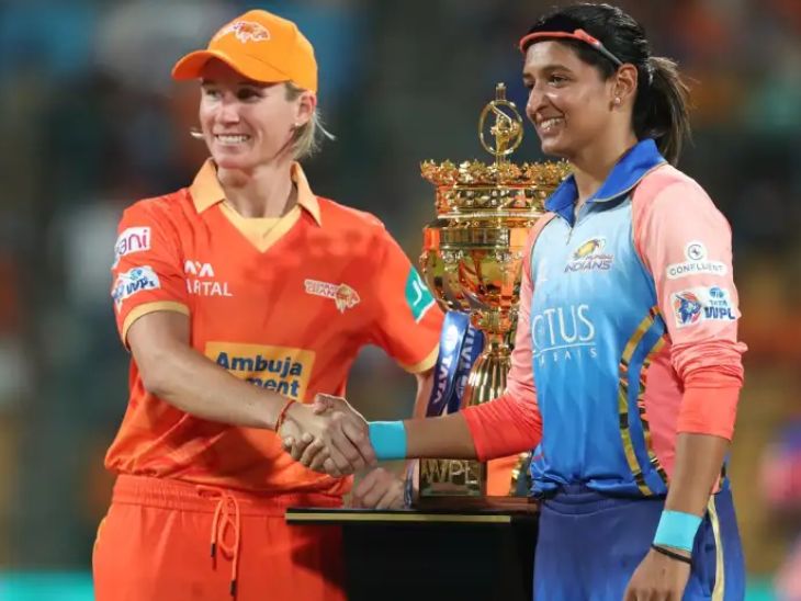 मुंबई ने टॉस जीतकर गेंदबाजी करने का फैसला लिया।