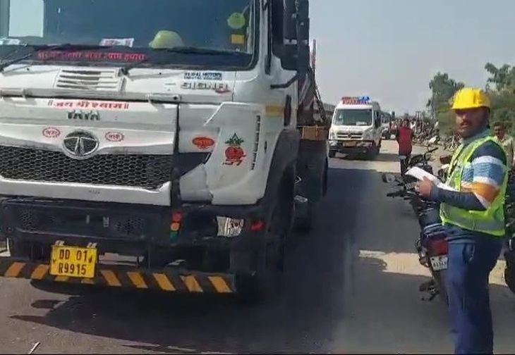 19-year-old boy killed in road accident in Pali | मोपेड पर जा रहे युवक ...