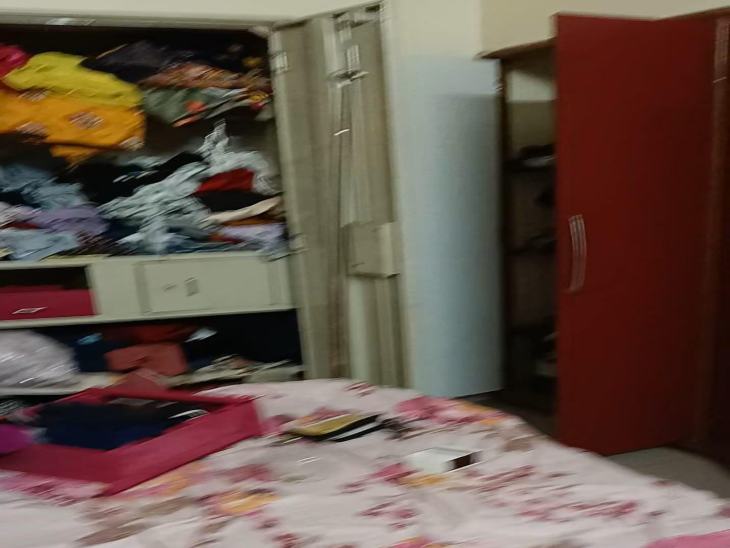 दुर्ग में सुने मकान से सोने-चांदी के जेवरात चोरी। - Dainik Bhaskar