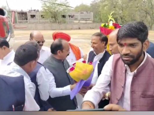 छत्तीसगढ़ के उपमुख्यमंत्री अरुण साव शनिवार को कोरबा जिले के दौरे पर पहुंचे।