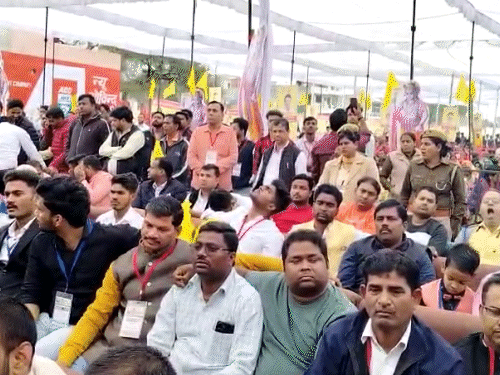 मोहन यादव ने कहा, मेरी ससुराल और मेरे पूर्वज भी 450 साल पहले आजमगढ़ से गए थे। इसलिए मेरा उत्तर प्रदेश से दोहरा रिश्ता है।