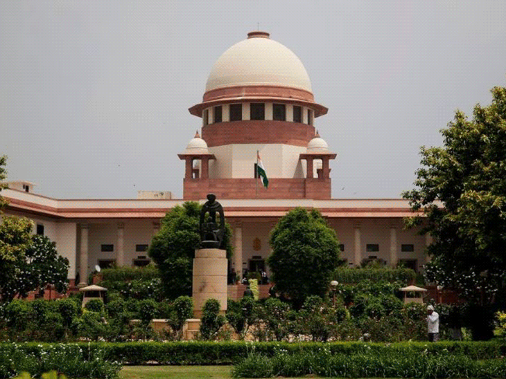 उदयनिधि ने सितंबर 2023 में सनातन धर्म को लेकर बयान दिया था। उन्होंने सनातन धर्म की तुलना डेंगू और मलेरिया से की थी। - Dainik Bhaskar