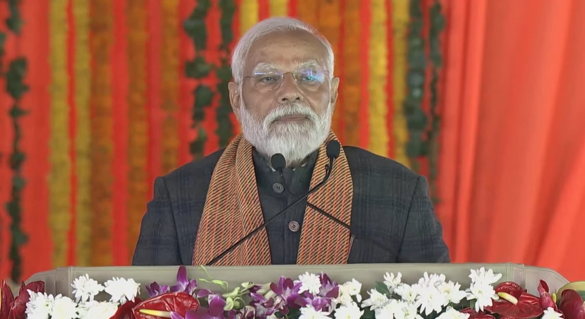 PM Modi Srinagar LIVE | Narendra Modi Jammu Kashmir Srinagar Visit Live  Update - Article 370 | मोदी बोले- ये नया जम्मू-कश्मीर, इसका दशकों से इंतजार  था: आज ये खुलकर सांस ले