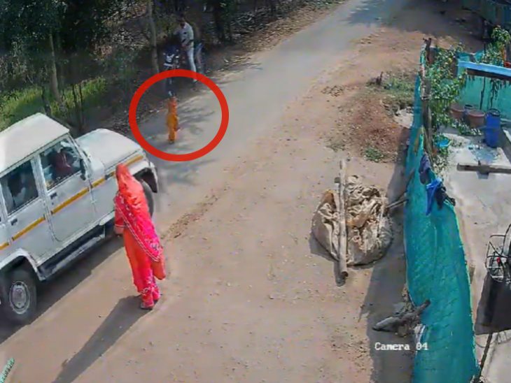 तेज रफ्तार बोलेरो ने 3 साल की बच्ची को रौंद दिया।