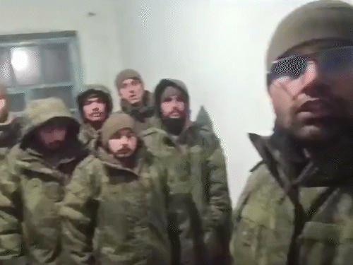 वीडियो में दिख रहे 7 लोग पंजाब के होशियारपुर के रहने वाले हैं। इन्होंने दावा किया कि रूस सभी को जबरदस्ती यूक्रेन के खिलाफ युद्ध लड़ने के लिए भेज रहा है।