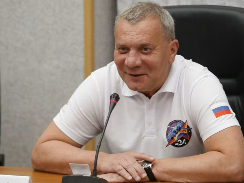 रूसी स्पेस एजेंसी रॉसकॉसमॉस के CEO यूरी बोरिसोव की है। यह न्यूक्लियर पावर प्लांट ऑटोमेटेड मोड में तैनात किया जाएगा। चांद पर पावर प्लांट लगाने के दौरान किसी भी इंसान को चांद पर नहीं भेजा जाएगा। पावर प्लांट बनाने की तकनीक पूरी हो चुकी है।