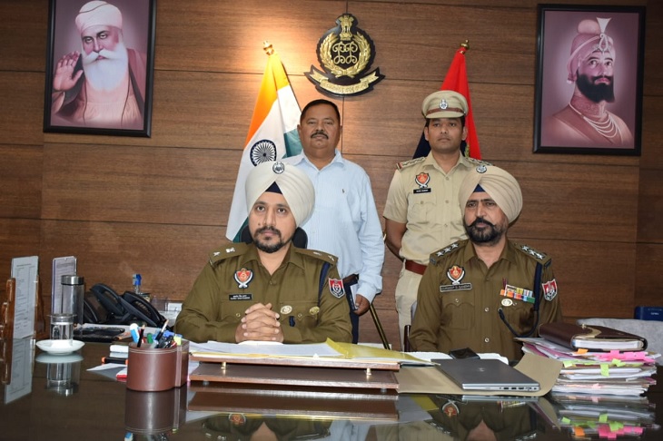 Ssp Ropar One who demanded extortion of Rs 2 crore from former CM caught। person ...