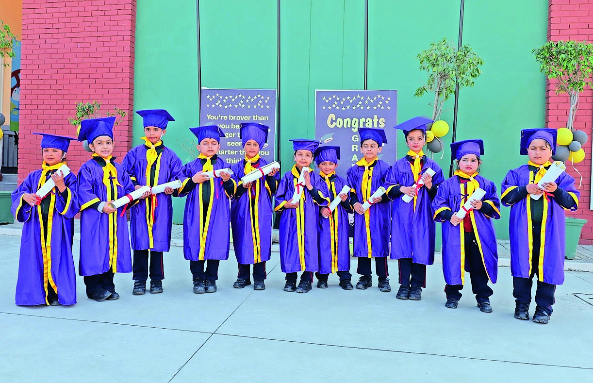 Graduation ceremony of kindergarten children was conducted