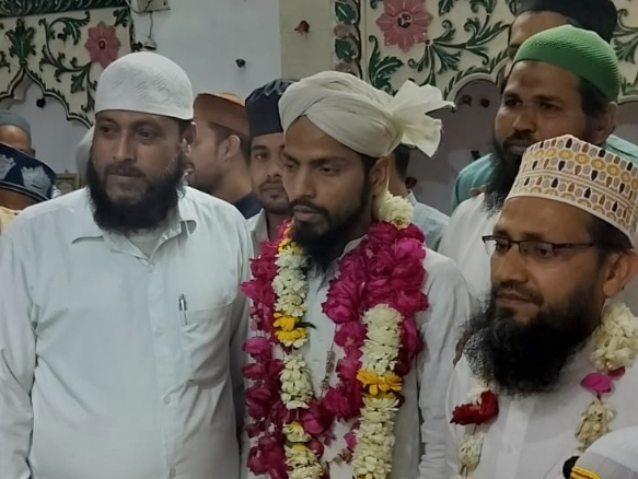 Taraweeh prayers ended in Azimullah intersection mosque