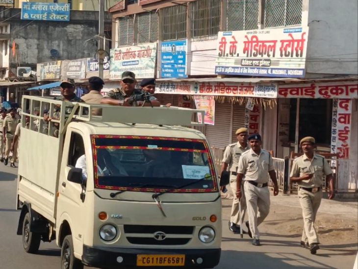 पुलिस-प्रशासन ने सुरक्षा के कड़े इंतजाम किए हैं, ताकि कानून-व्यवस्था न बिगड़े।