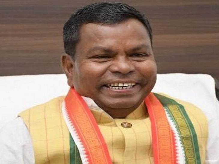 कवासी लखमा बस्तर लोकसभा सीट से कांग्रेस प्रत्याशी हैं।