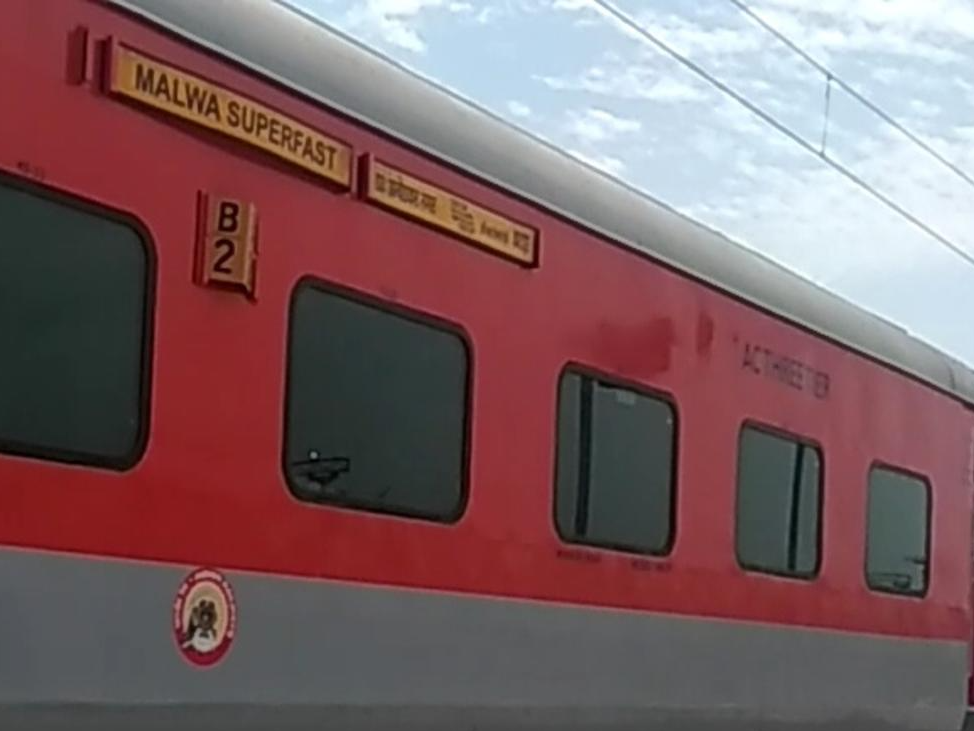 Theft At Panipat Railway Station; Woman purse stolen Haryana GRP