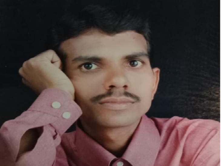 मृतक नसीम बेग रात गुजारने के लिए किसी की भी कार में सो जाता था। - Dainik Bhaskar