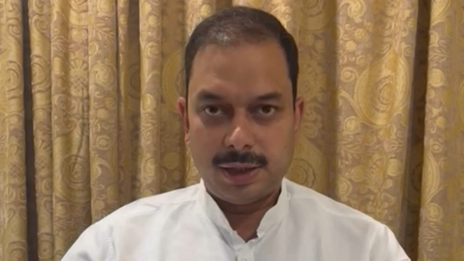 ग्वालियर लोकसभा सीट से पूर्व विधायक प्रवीण पाठक को चुनाव लड़ाए जाने की चर्चा है।