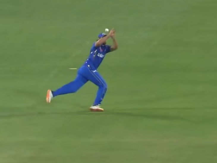 टिम डेविड ने 9 रन बनाकर ट्रैविस हेड को जीवनदान दिया.