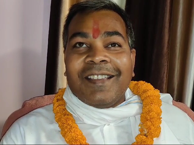 Arun Bharti says PM modi did the work of ghee in the election yagya |  चुनावी यज्ञ में PM ने किया घी का काम-अरुण भारती: जमुई लोकसभा प्रत्याशी ने  चलाया मुंगेर में