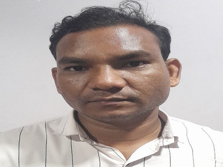 गिरफ्तार आरोपी राजू बाघ। - Dainik Bhaskar