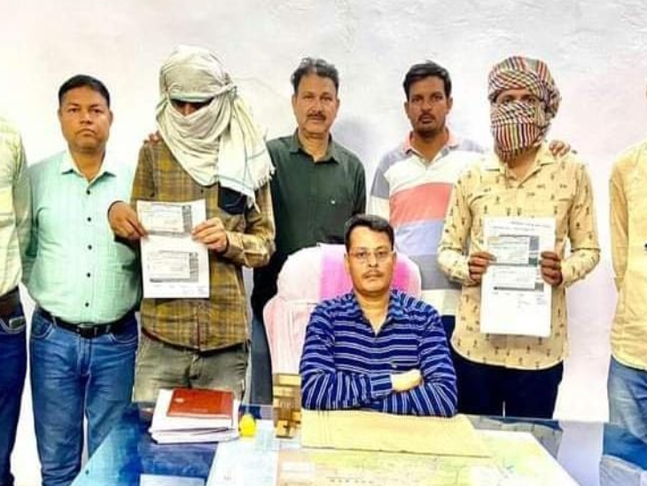Javaed Rajesthan Rajasthan kota RPF caught two booking clerks, found 5 Tatkal class ...