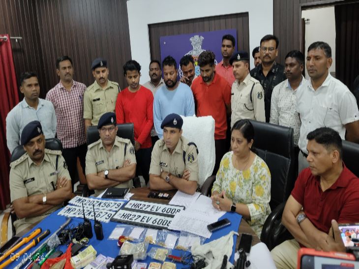 पुलिस ने चोरी मामले में 3 आरोपियों को गिरफ्तार किया है। - Dainik Bhaskar