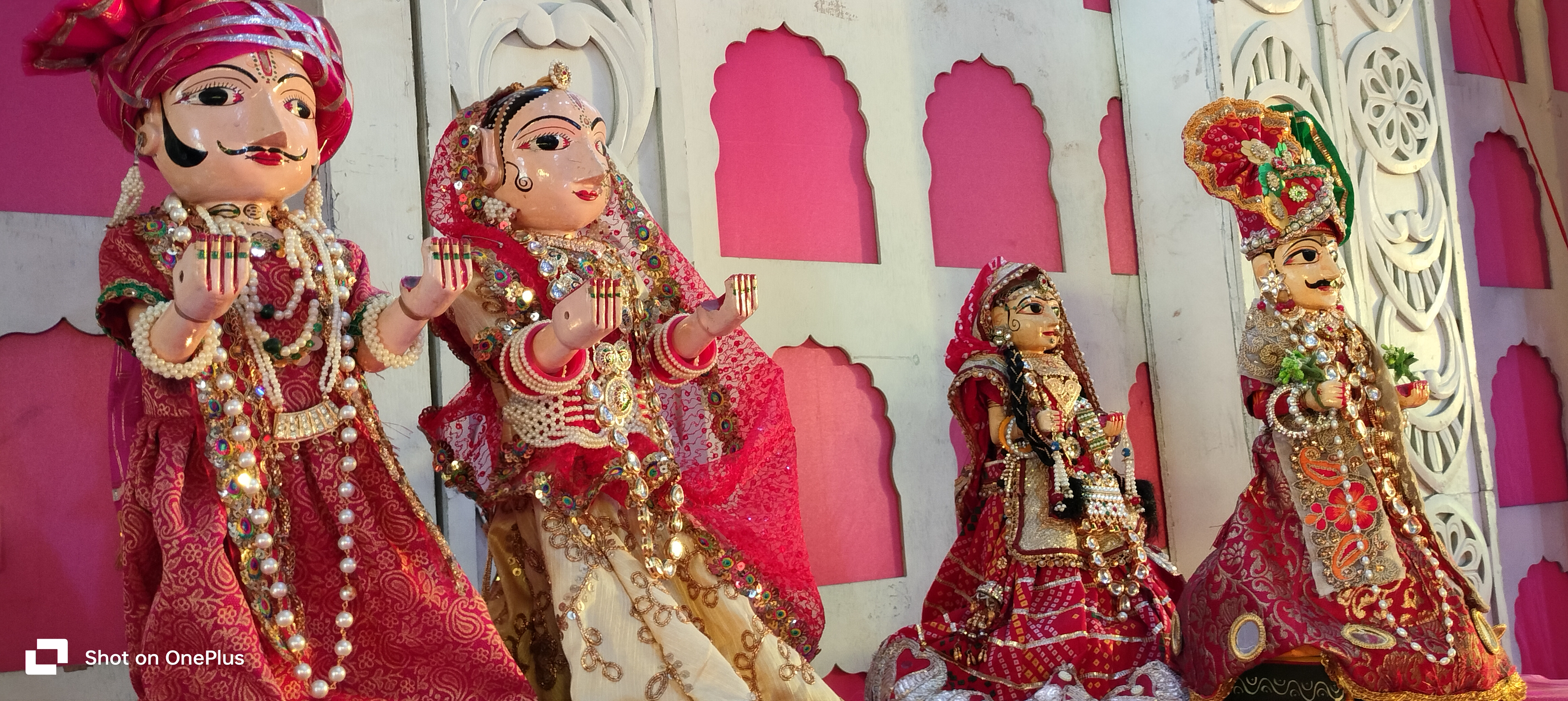ईसर-गणगौर की विधिवत पूजा की गई।
