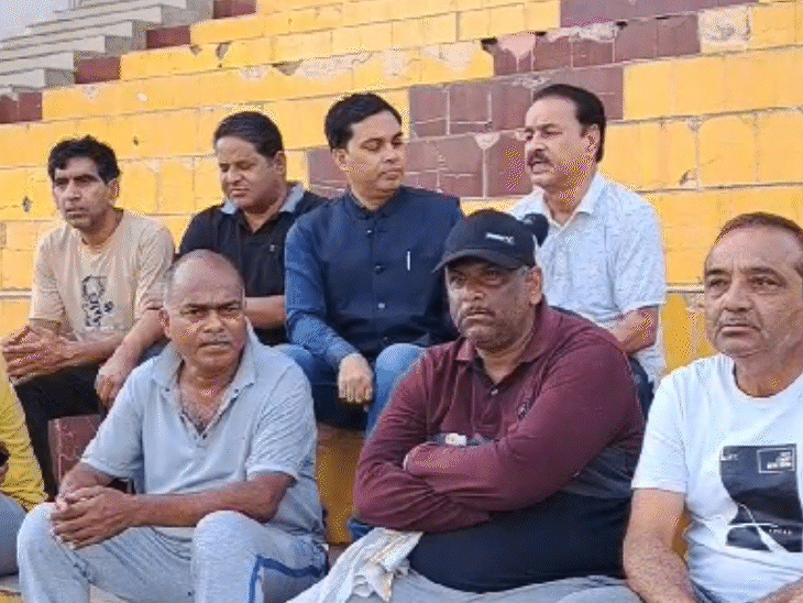 शहडोल के लोगों का कहना है कि पिछले 15 साल में यहां विकास के कई काम हुए हैं। आदिवासियों के लिए मोदी सरकार ने अच्छे काम किए हैं।