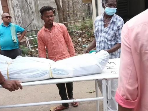 कोरबा में बोरवेल के तार से करंट लगने के कारण एक ग्रामीण की मौत हो गई।