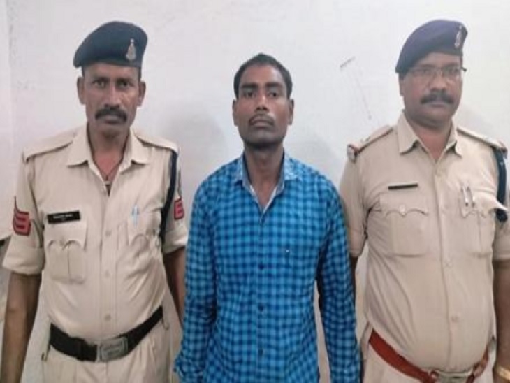 पुलिस की गिरफ्त में आरोपी पति। - Dainik Bhaskar