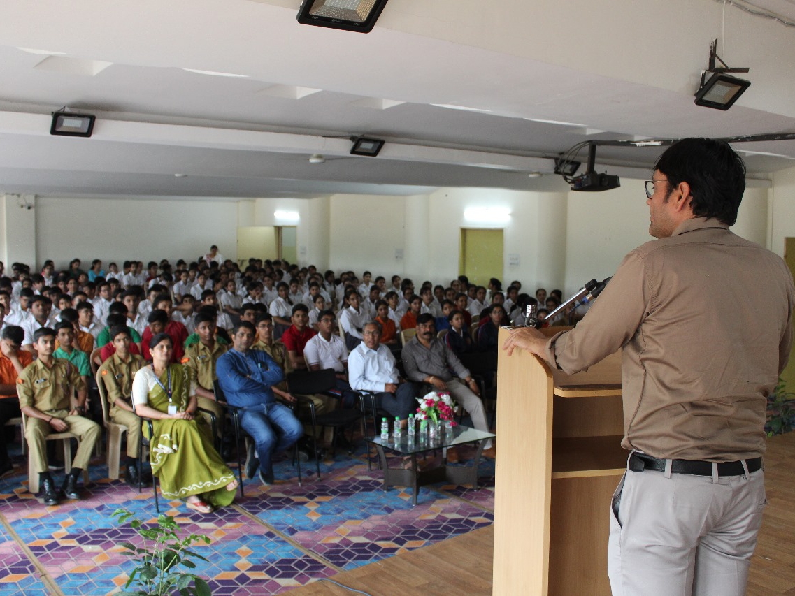 Choitrum Earth Day celebrated at Choithram School North Campus, Indore | इंदौर ...