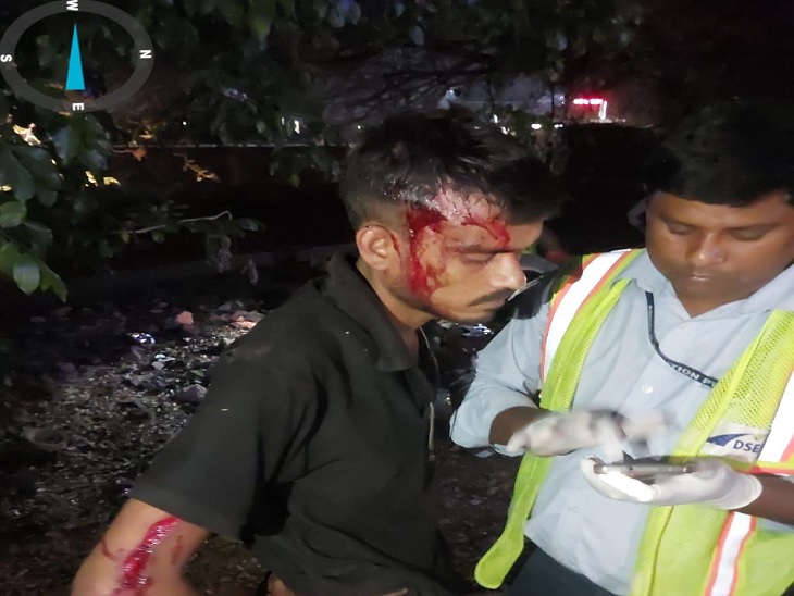 घायल ड्राइवर को पुलिस ने पहुंचाया अस्पताल।