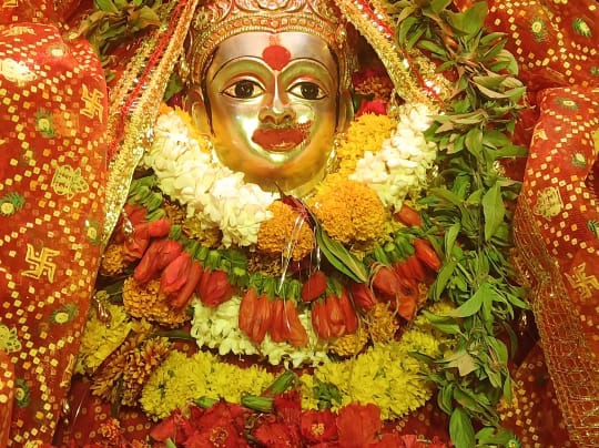 Five day music festival at Badi Sheetla Mata Mai Dham | बड़ी शीतला माता माई धाम में पांच दिवसीय संगीत महोत्सव: कत्थक और पखावज के नाम रही तृतीय निशा, कलाकारों ने दी