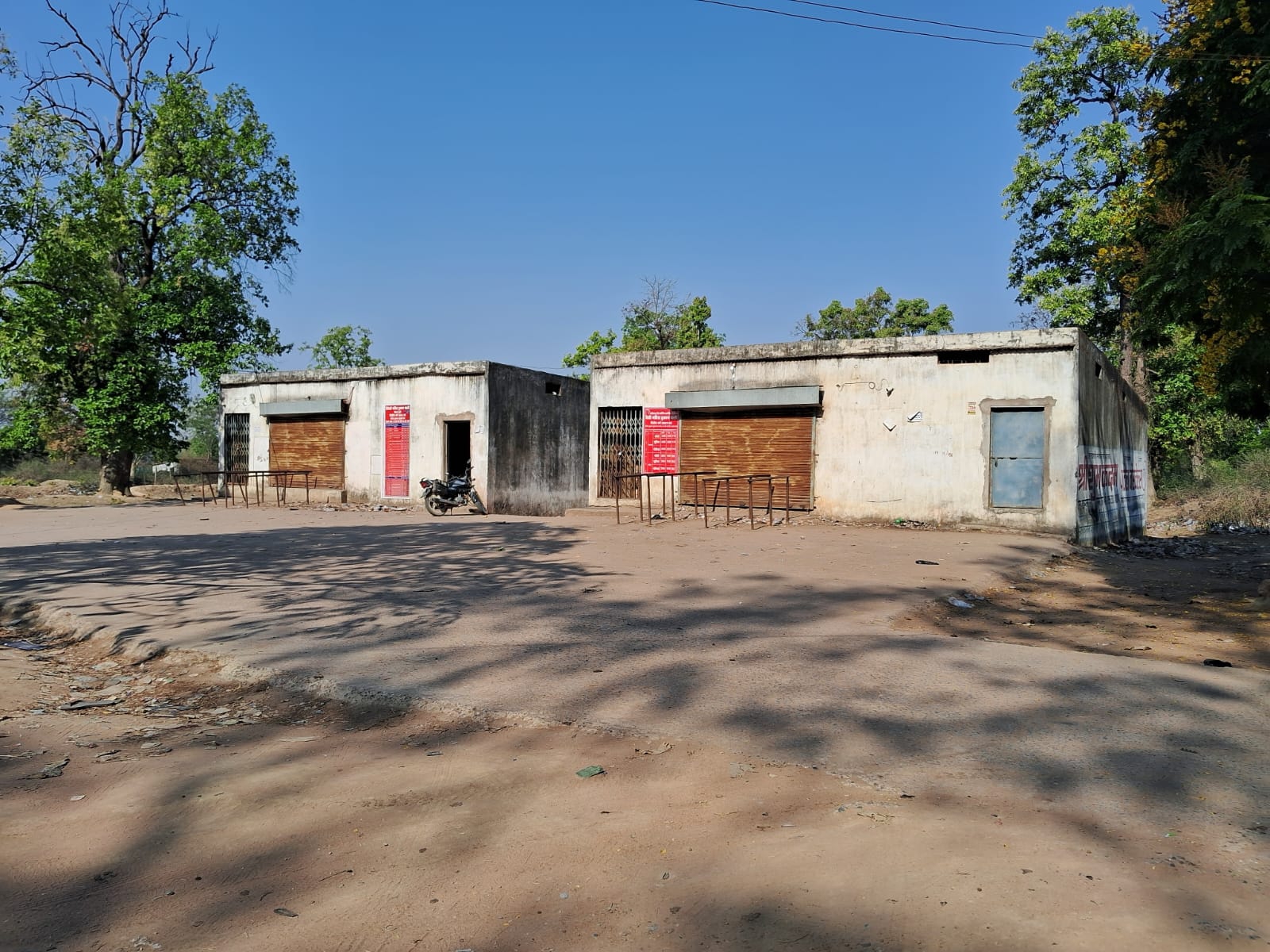 कोरबा में देशी शराब दुकान में 2 लाख 93 हजार की लूट