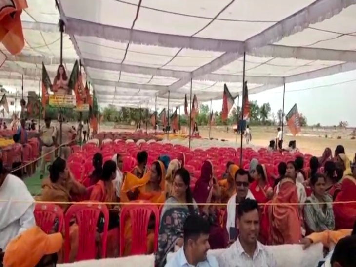 CM की सभा में कम भीड़ को लेकर गुलाब कमरो ने ली चुटकी।