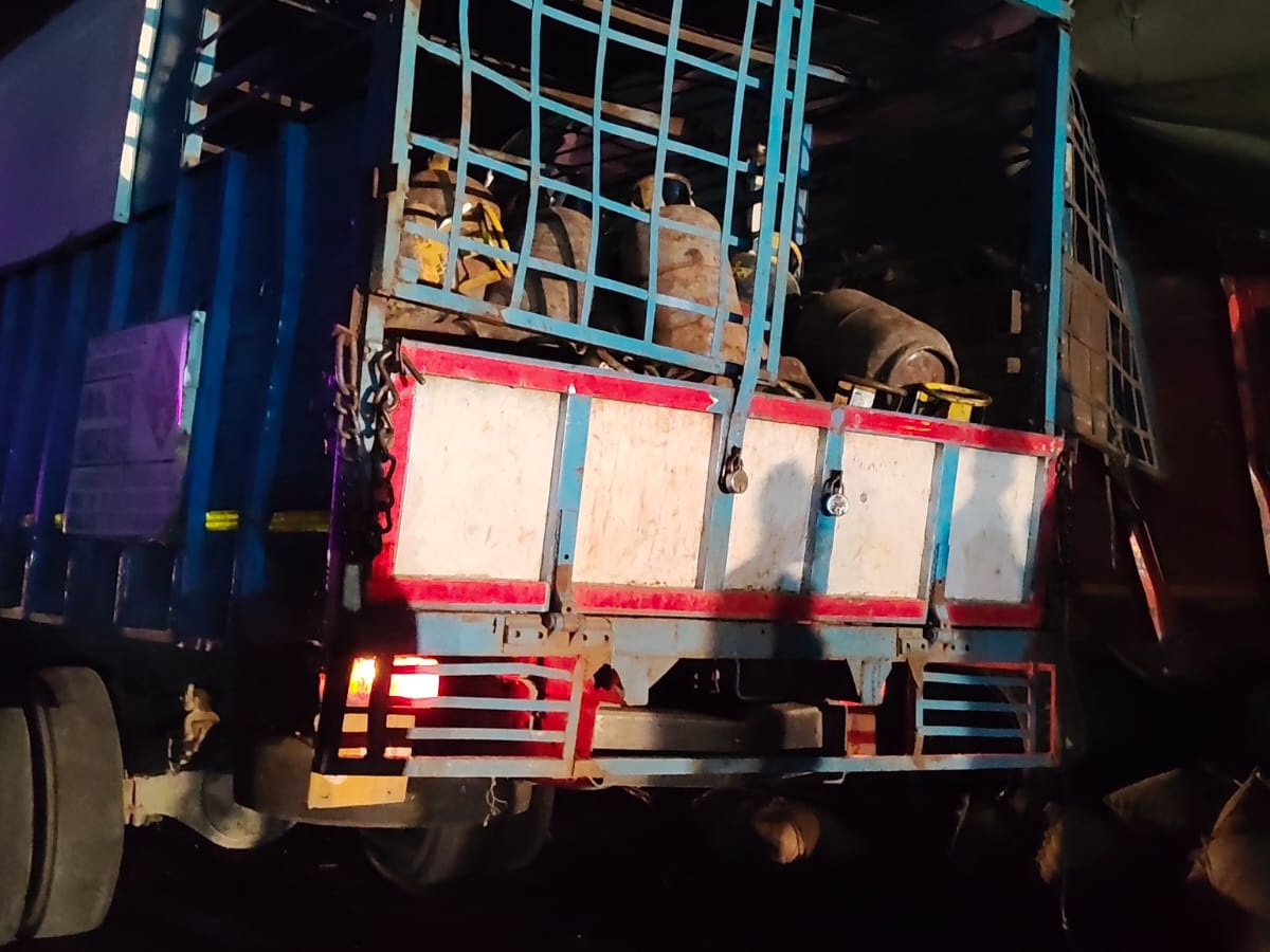 A truck loaded with gas cylinders collided with another truck in Jalaun