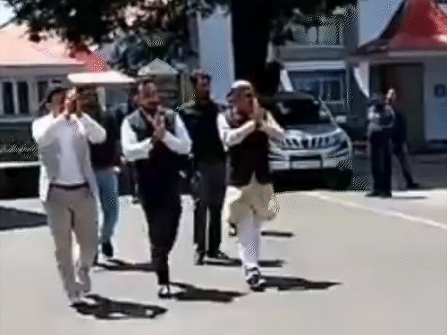 हिमाचल के तीन निर्दलीय विधायक, जिनकी याचिका पर आज हाईकोर्ट में सुनवाई होगी। - Dainik Bhaskar