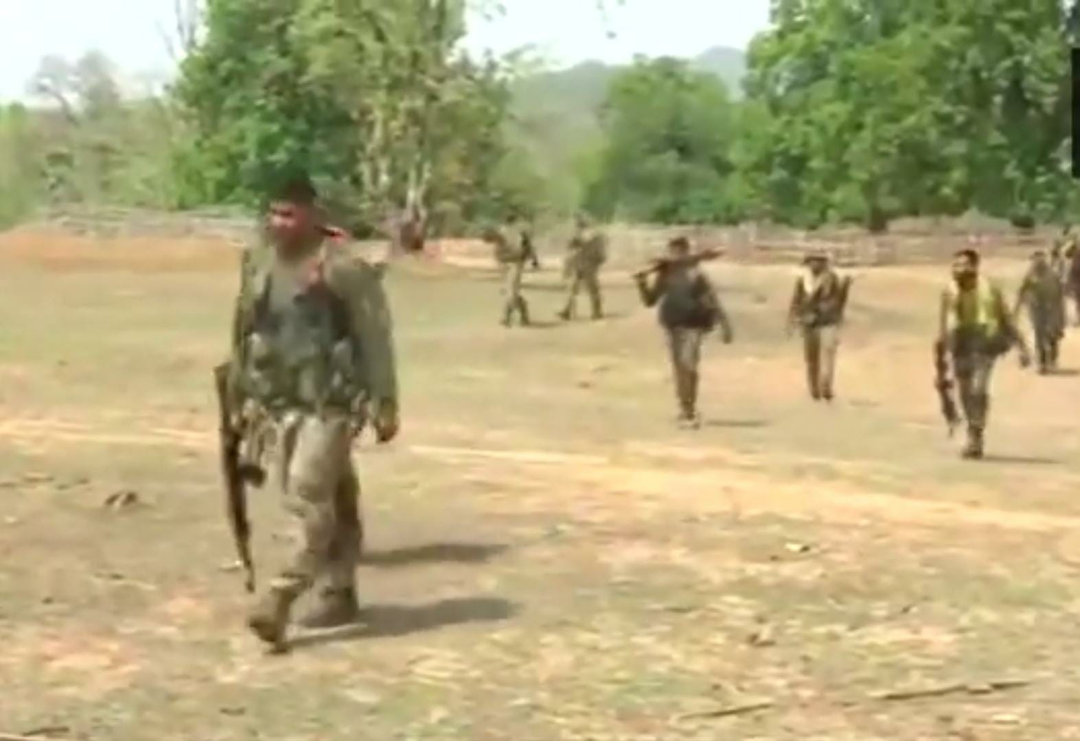 अबूझमाड़ में ऑपरेशन की सफलता के बाद लौट रहे जवान।