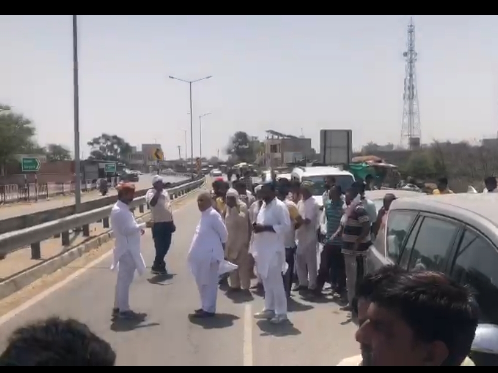 मौके पर पहुंचे बिश्नोई समाज के लोग