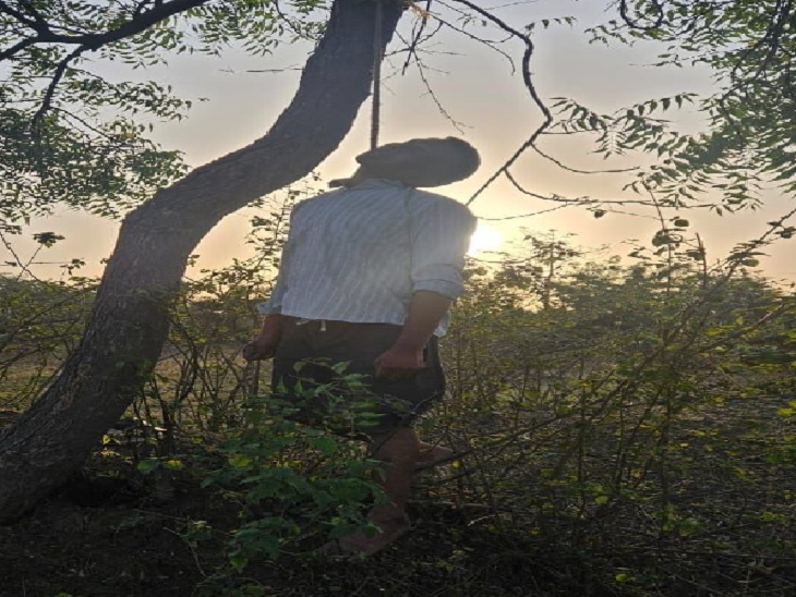 हेड कांस्टेबल ने फांसी लगाकर किया था सुसाइड।