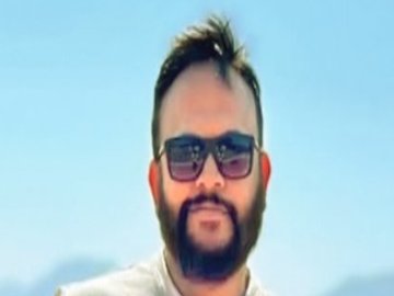 स्कूल संचालक मिनीराज मोदी - Dainik Bhaskar