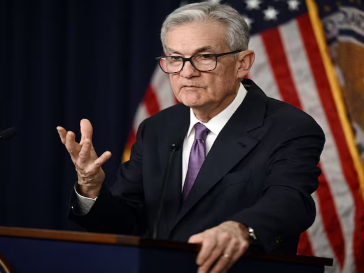महंगाई में नरमी के बाद उम्मीद की जा रही है कि फेडरल रिजर्व ब्याज दरों में कटौती शुरू कर सकता है। अमेरिका के सेंट्रल बैंक फेडरल रिजर्व के प्रमुख जेरोम पॉवेल की इस हफ्ते स्पीच है।