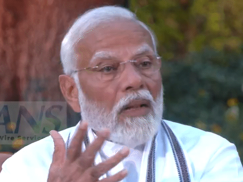 न्यूज एजेंसी IANS को इंटरव्यू देते पीएम नरेंद्र मोदी। - Dainik Bhaskar